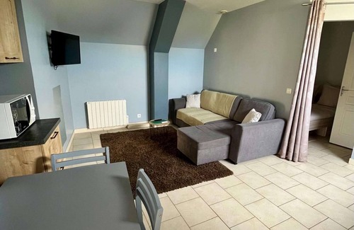 Saint-Come-de-Fresne Apartment | L'Agapanthe, with pool access and jacuzzi