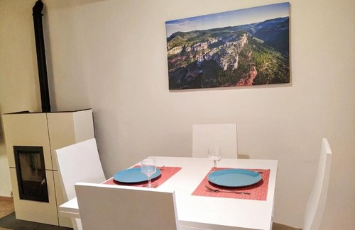 Cornudella de Montsant House | L'Agulla Prohibida