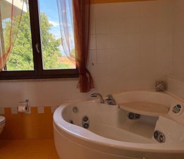Fiano Romano Bed & Breakfast | L'albero Del Pepe