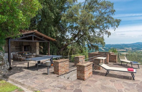 Sarteano Villa | L'ALCOVA 8&2, Emma Villas