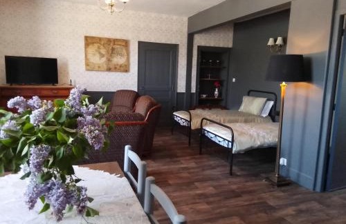 Saint-Laurent-sur-Gorre Bed & Breakfast | L'ancienne Gendarmerie