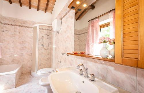 Montepulciano Bed & Breakfast | L'Angolino di Martiena, amazing view in Montepulciano