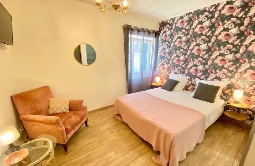 Saint-Martin-de-Villereal Bed & Breakfast | L'Antre des Bastides