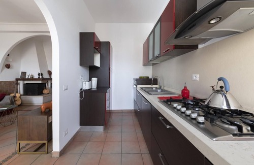 Pigneto Apartment | L Antro di Circe in Roma