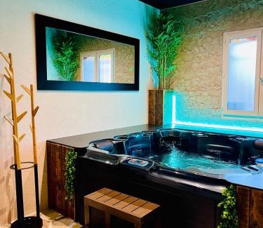 Gieres Apartment | L'appar-T loft avec Spa privatif et jardin