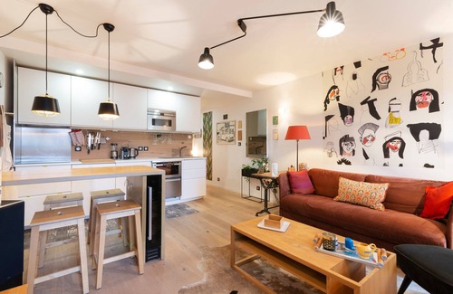 Nancy City Centre Apartment | L'appart des Ducs - Vue sur la basilique à Nancy