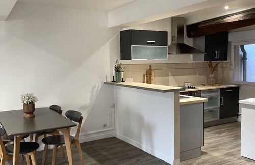 Chalon-sur-Saone Apartment | L'appart Saint-laurent au Cœur de Chalon Sur Saône