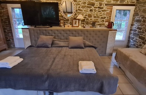 Saint-Fulgent Bed & Breakfast | L'arbre D'alaïs