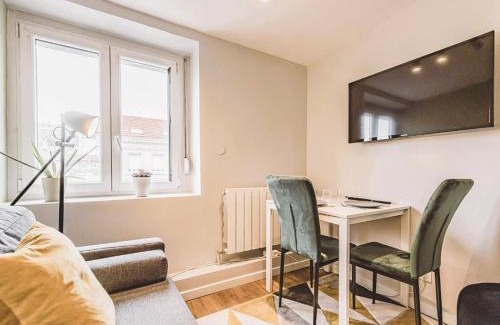 Hincmar Apartment | L'arc en Ciel - Appartement paisible à proximité de la Cathédrale