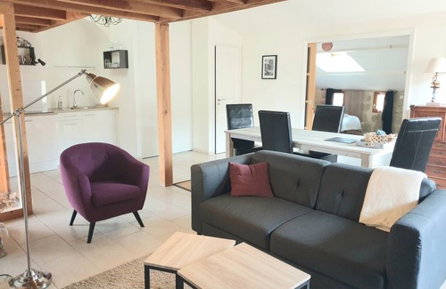 Pezenas Apartment | L' Authentique, historic center 3rd floor