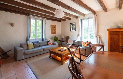 Quincay Villa | L'Auxance: Large charming house with swimming pool