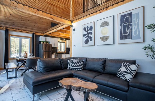 Matawinie Regional County Municipality Ski Chalet | L'Aventurière | River & Kayaks | Hot Tub | Sauna