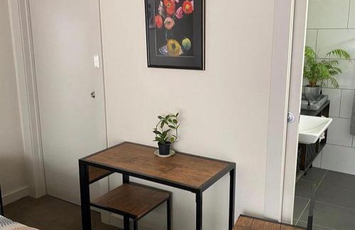 Bentleigh East Apartment | L'École Private Studio-Apartment by My Lodgingfy