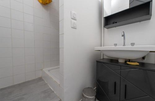 Gradignan House | L'Ecrin Vert - Maison 6 Chambres 12 Pers à Bdx