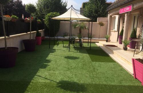 Thiais House | L'Eden Orly Aéroport