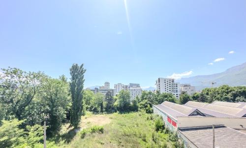 Secteur 4 Apartment | L'Emile Zola - MC2 - Parc
