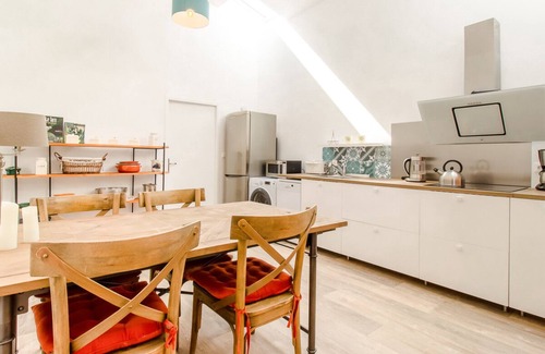 Livers-Cazelles House | L'Envolée Sauvage, a preserved natural setting, heated salt pool, air condition