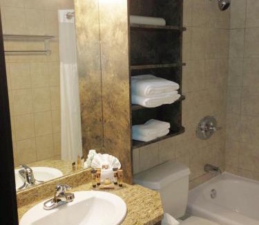 Val-d'Or Hotel | L'Escale Hôtel Suites