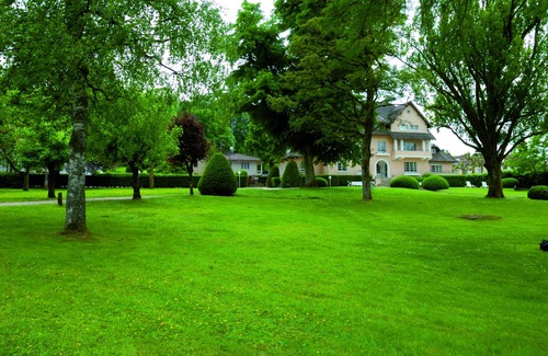 Forges-les-Bains Apartment | L ESCALE - ORGE - Bed and Breakfast L'ESCALE -THERMES DE BAINS LES BAINS