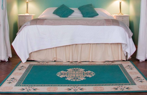 Accolay House | L'Escapade Place Voltaire