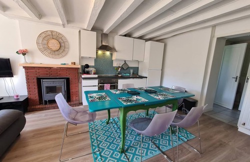 Eguzon-Chantome House | L'EssenCiel du Lac: quiet, elegant home
