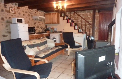 Saint-Martin-du-Fouilloux Other | L'Etable (2 Bedrooms, Sleeps 4/6) 1 of 2 gites in16thC Farmhouse with Pool