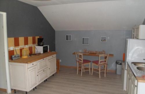 Saint-Hilaire-la-Gravelle Bed & Breakfast | L'etape de St Hilaire La Gravelle