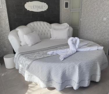 Troyes Apartment | L'Etoilé VIP AVEC JACUZZI