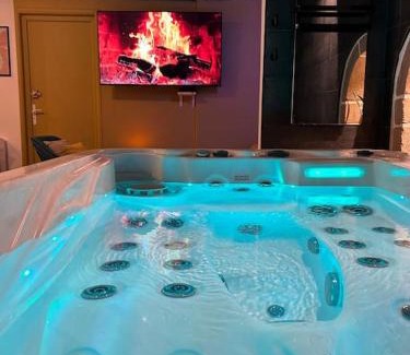 Guemene-sur-Scorff House | L'Etreinte, gîte de charme avec jacuzzi intérieur et sauna