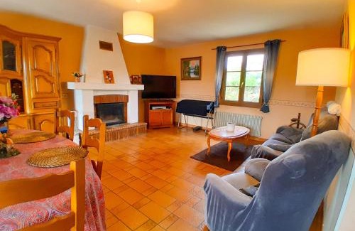 Saint-Andre-de-Cubzac House | L'Evasion, maison spacieuse, véranda, parking