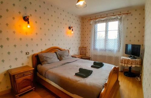 Saint-Andre-de-Cubzac House | L'Evasion, maison spacieuse, véranda, parking