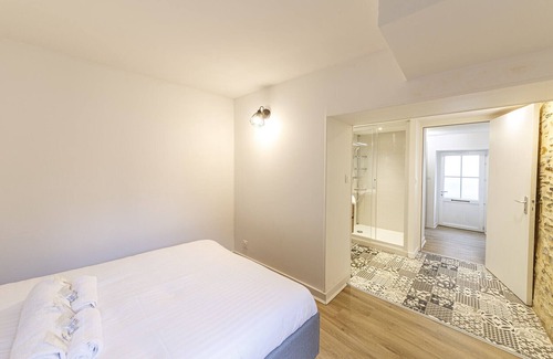 Saint-Serge Apartment | L'Hévéa - Appartement proche centre-ville