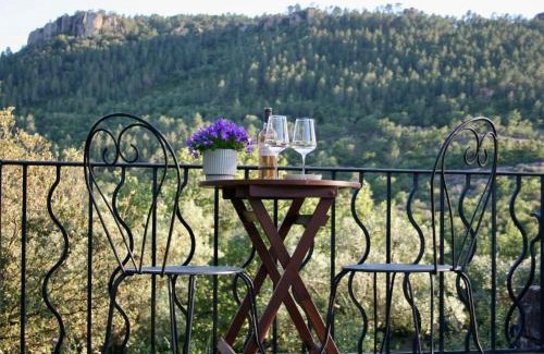 Bagnols-en-Foret Bed & Breakfast | L’Hacienda Maison d’hôtes