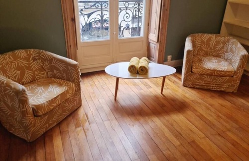 Talensac-Pont Morand Apartment | L'haussmannien - Hyper Centre - Bords de L'erdre