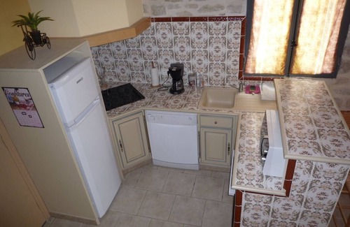 Saint-Privat-des-Vieux Cottage | L'Hirondelle -Grand Gîte Tout Confort for 2 to 12 people at Gîtes Trespeaux