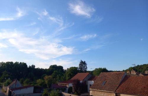 Noyers-sur-Serein House | l'Hirondelle de la Ruelle