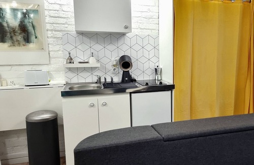 Garches Bed & Breakfast | "l'hotel A LA Maison": Appartement Independant Dans Maison Saint Cloud
