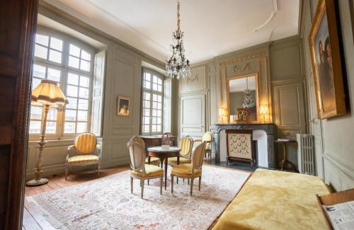 Bourges Bed & Breakfast | L'Hotel de Panette, Un exceptionnel château en coeur de ville