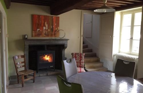Quarre-les-Tombes House | L' Huis-au-Tilleul