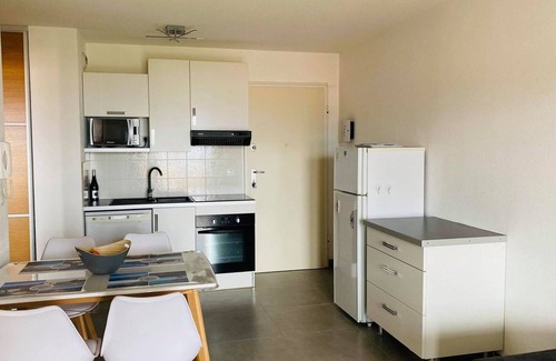 L'Ile-Rousse Apartment | L'ile Rousse - Appartement vue mer -f2- 212 Oliviers