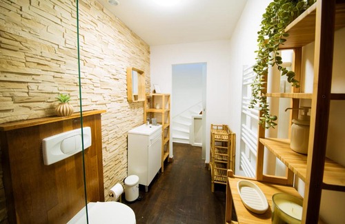 Saint-Andre-lez-Lille Apartment | L'illois - 2 beds - Free Parking - Vieux Lille - Wifi - Netflix