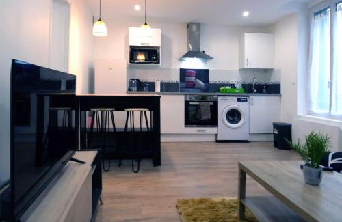 Etampes Apartment | L’Impérial 4- CentreVille- WIFI