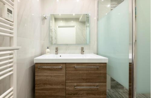 Guyancourt Apartment | L'Instant Versailles - Proche Golf & Centre