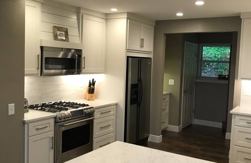 Camdenton House | L@k! Lakefront/Golf Course HOME Private, Upscale Sleeps 1-10