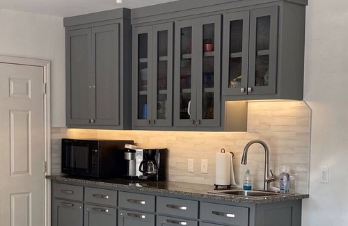 Camdenton House | L@k! Lakefront/Golf Course HOME Private, Upscale Sleeps 1-10