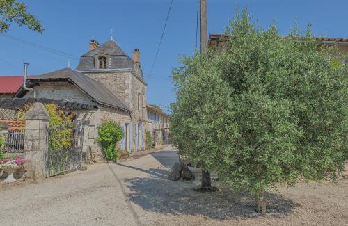 Lizant House | L'Olivier Gite