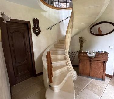 Richebourg Villa | L'ombre du Tilleul - Gîte familial