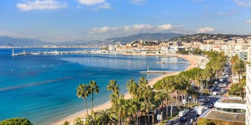 Golfe Juan Apartment | L'Open bord de mer