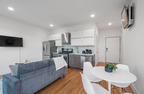 Olde Kensington Apartment | L.Square #B403 (1BR)