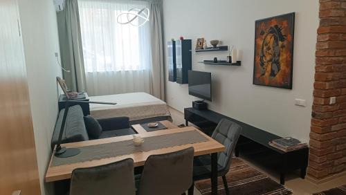Kaunas Apartment | L studio